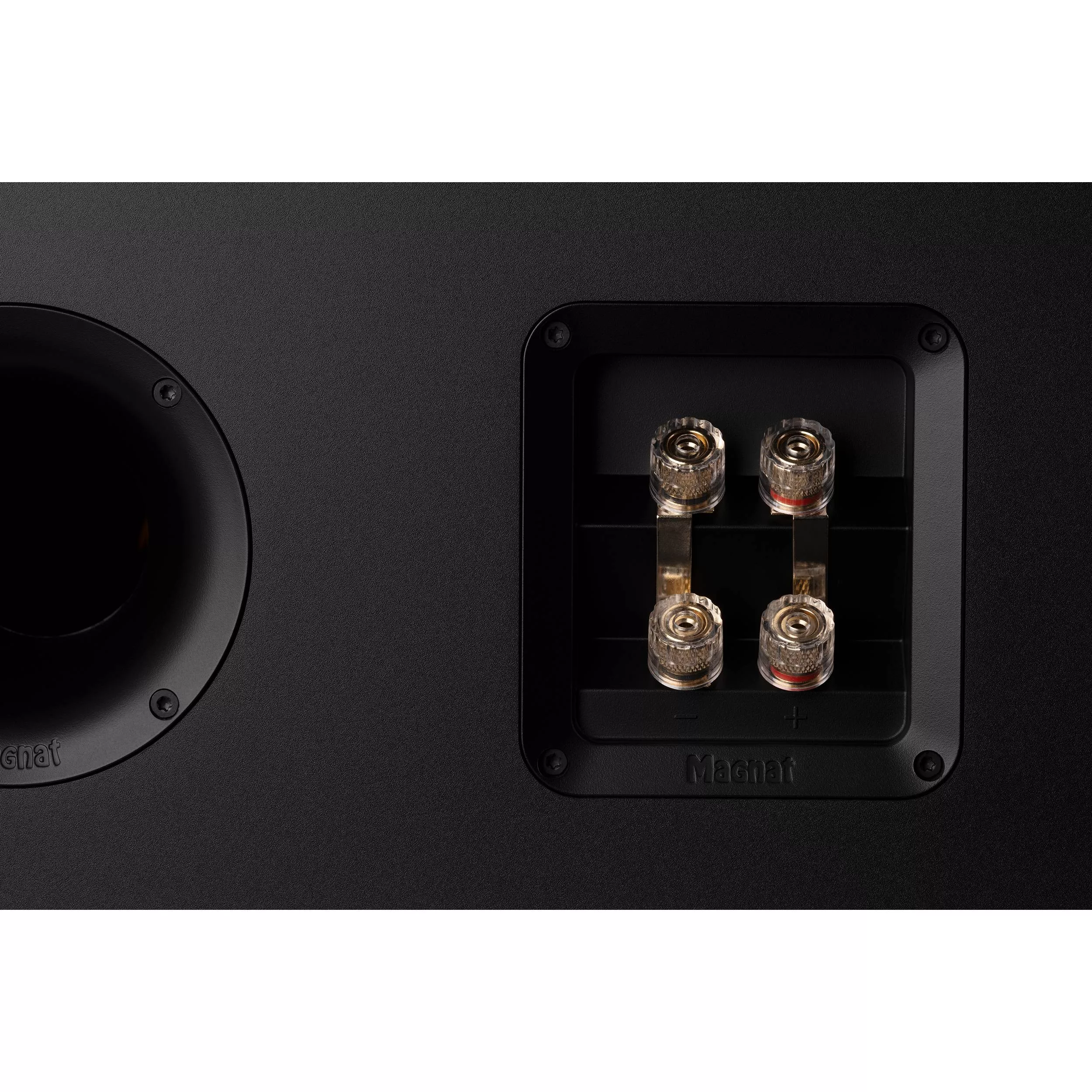MAGNAT SIGNATURE CENTER PRO II BLACK SATIN (UNIDAD)